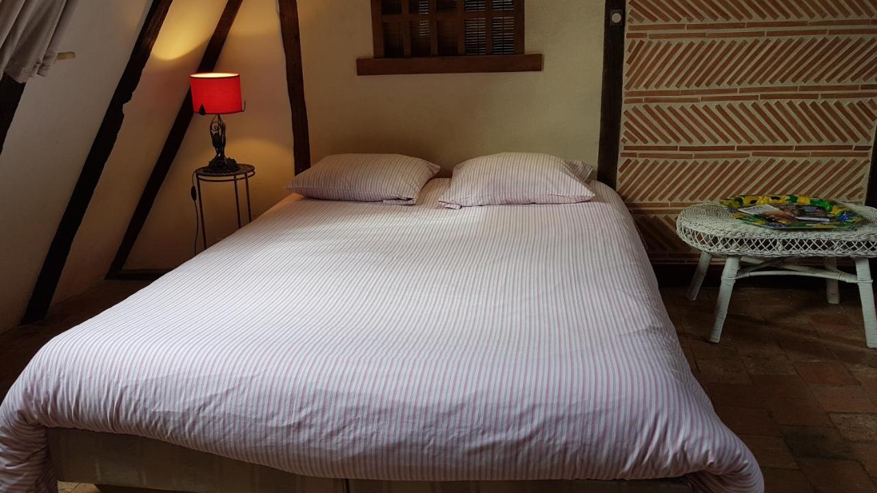 Le Petit Logis De Tinteniac Angers Exterior foto